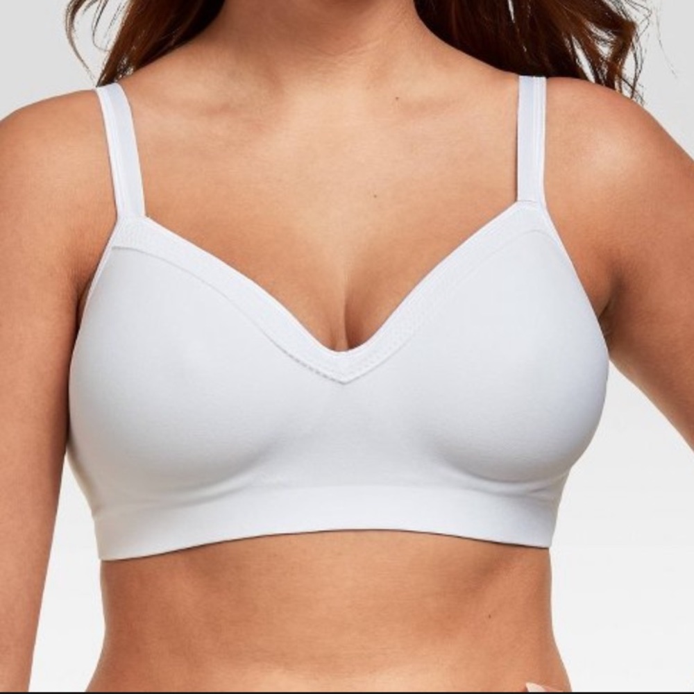 Women’s Hanes Smoothtec Foam Wireless Bras